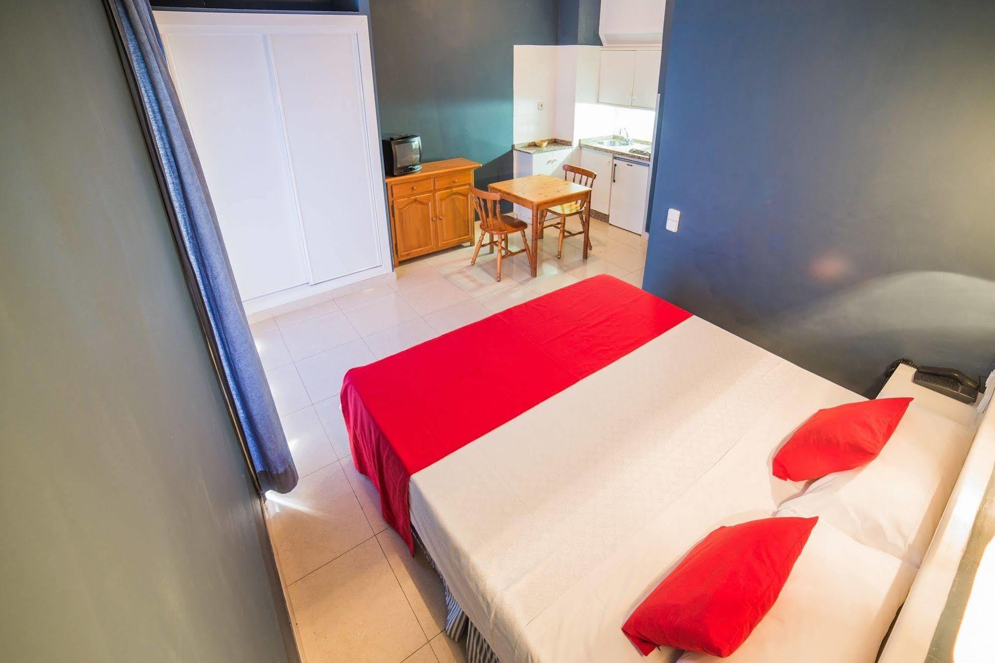 Apartamentos Rf Bambi Adults Only بويرتو ذي لا كروز المظهر الخارجي الصورة